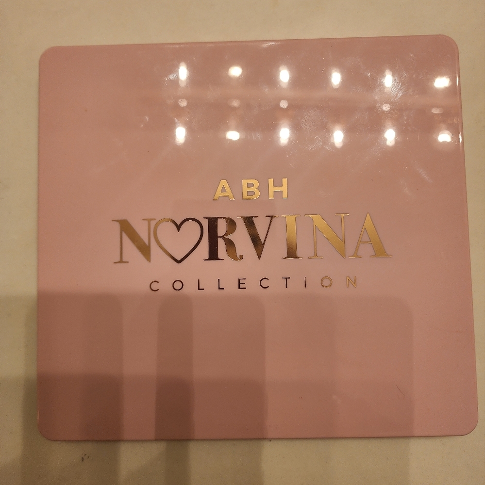 Norvina Vol 4 eye palette ABh